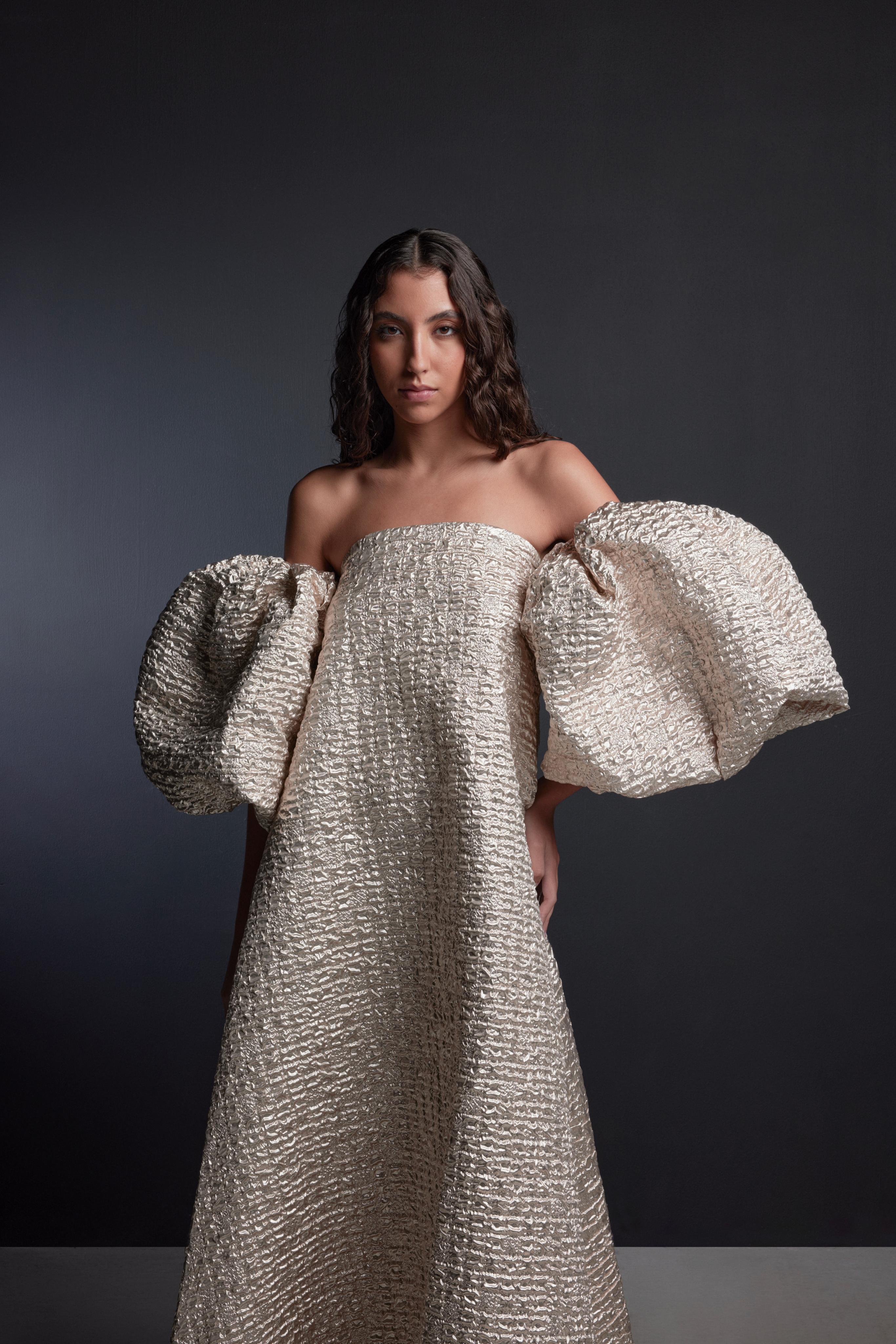 METALLIC STRAPLESS DRESS WITH BUBBLE SLEEVES Dima Ayad METALLIC STRAPLESS DRESS WITH BUBBLE SLEEVES Dima Ayad