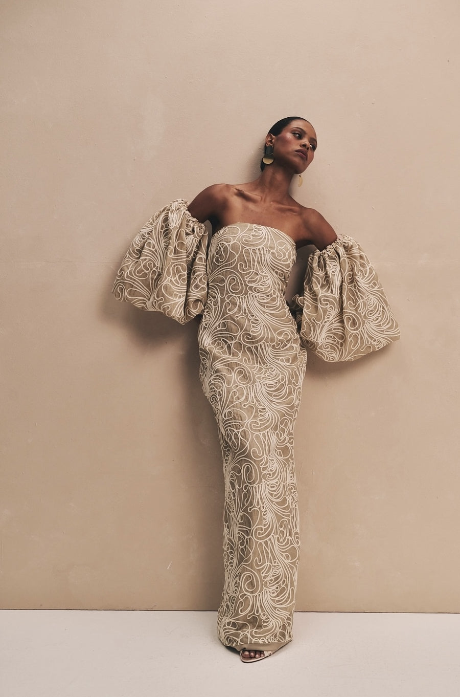 ABSTRACT EMBROIDERY STRAPLESS DRESS W BUBBLE SLEEVES – Dima Ayad