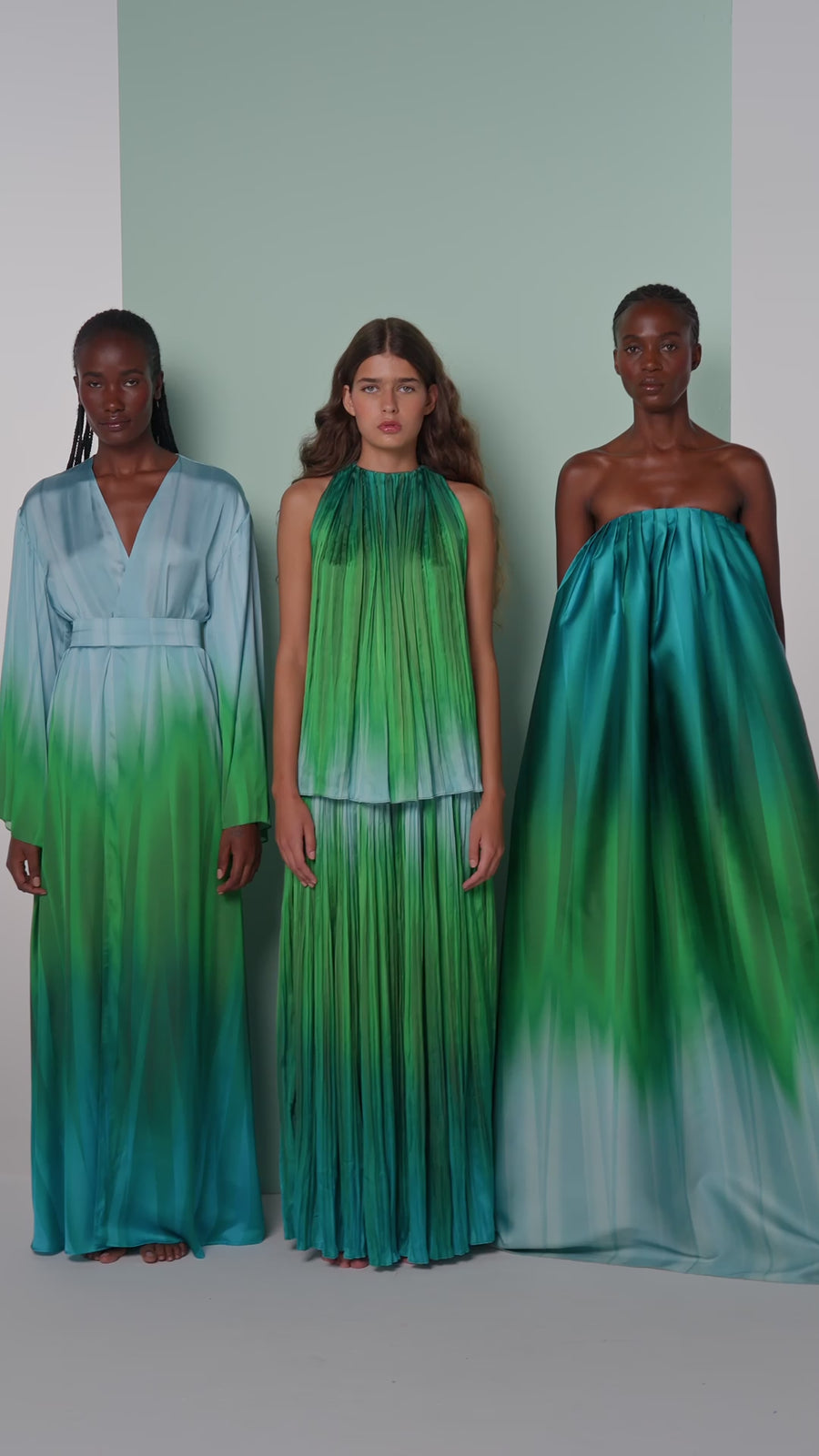 BLUE STRAPLESS OMBRE DRESS